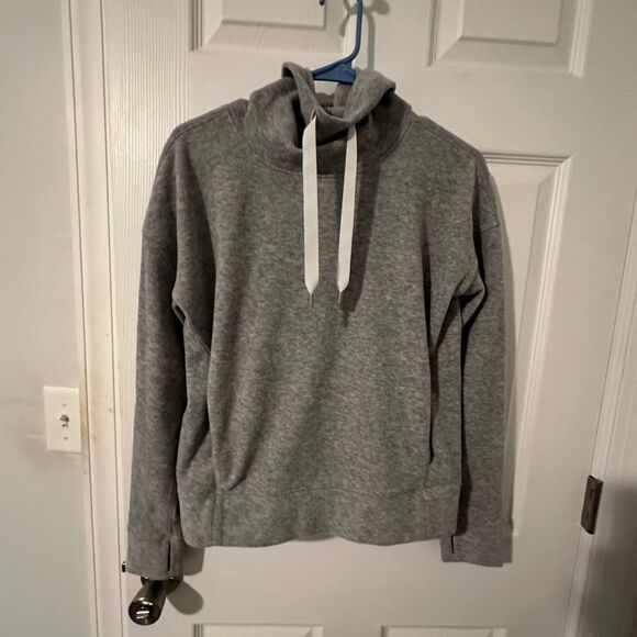 lululemon athletica Tops - Lululemon Athletica Gray Fleece Style Pullover - Size 4